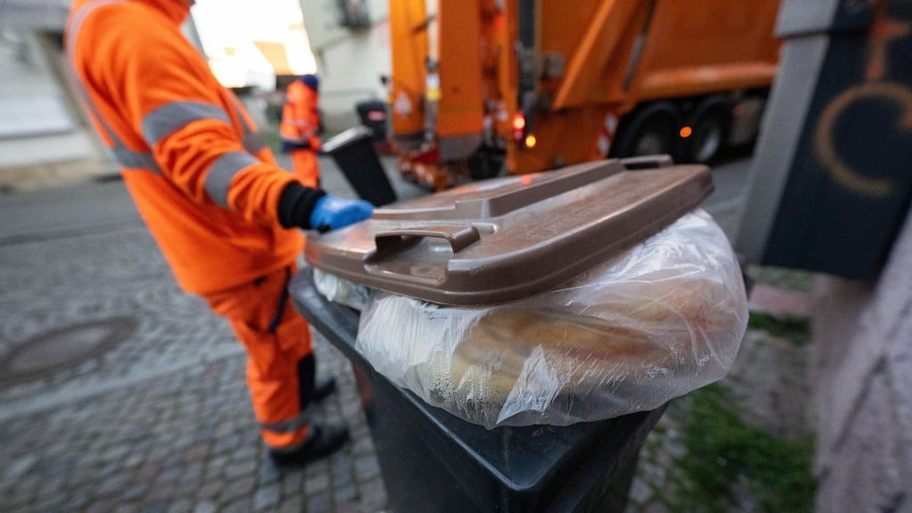 Beim Biomüll gelten seit Anfang Mai strengere Regeln.
