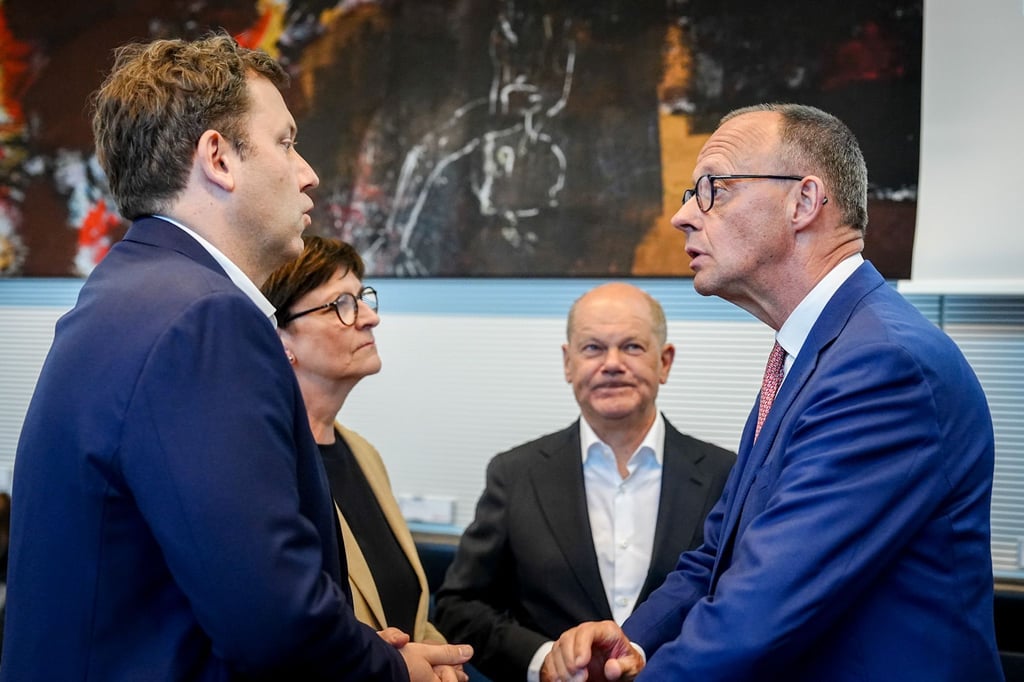 Merz besuchte am Abend vor der Kanzler-Wahl die SPD-Fraktion.