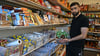 Kyaram Khudoyan eröffnete im Dezember 2024 in Zerbst einen kleinen Supermarkt mit Produkten aus der Ukraine, Polen, Rumänien Moldavien, Rußland oder Armenien.