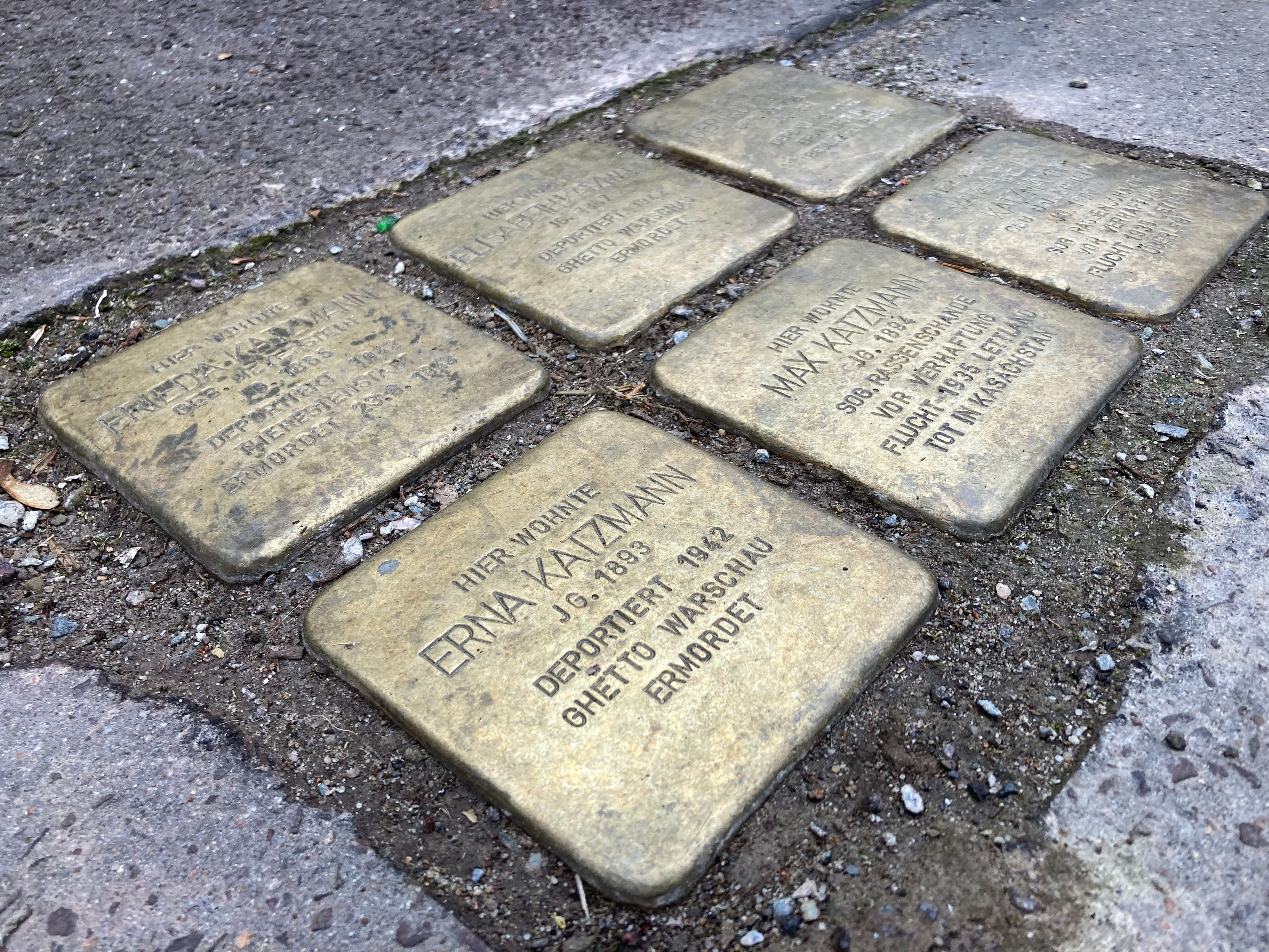 Dreister Vorfall erschütterte Magdeburger: Nach Diebstahl: Neue Stolpersteine werden verlegt