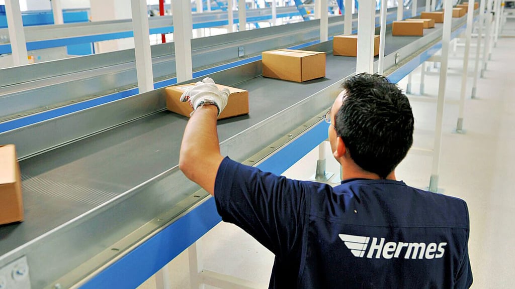 Pakete am laufenden Band: Aktuell verlassen rund 300.000 Sendungen täglich die Zentren von Hermes Fulfilment in Haldensleben.