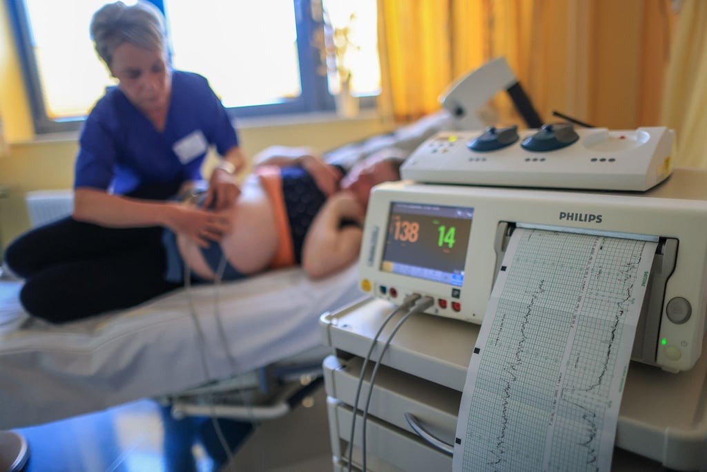 In Sachsen kommen nur rund ein Viertel der Kinder per Kaiserschnitt zur Welt. (Archivbild)