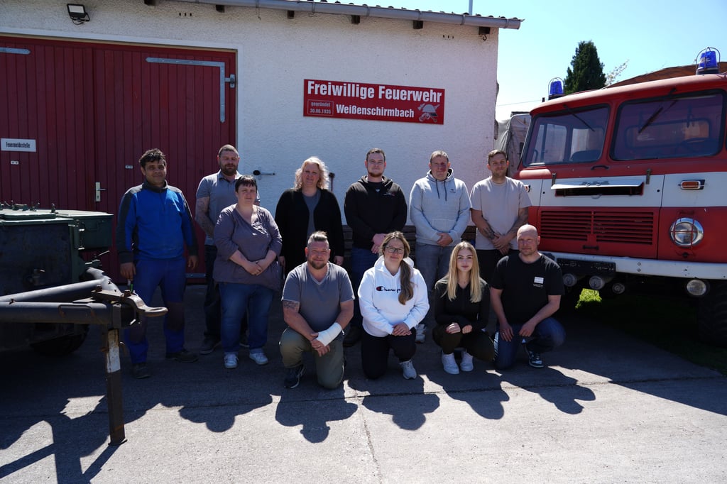 Die Mitglieder vom Feuerwehrverein Weißenschirmbach möchten zukünftig auch Projekte umsetzen. So zum Beispiel die Restaurierung des Traditionsfahrzeugs Robur LO mit dazugehöriger Gulaschkanone. Für dieses Projekt werden noch Sponsoren gesucht.