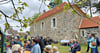 Mit einem Frühlingsfest feierten die Schweinitzer am Sonntag die Dachsanierung ihrer Kirche.