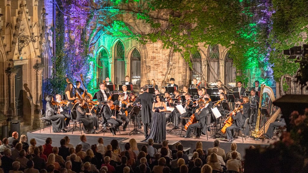 Mit Veranstaltungen wie den Schlossfestspielen hat das Philharmonische Kammerorchester Wernigerode (PKOW) weit über die Stadtgrenzen hinaus Bekanntheit erlangt.