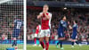 Arsenal-Stürmer Leandro Trossard vergibt im Hinspiel gegen Paris Saint-Germain eine Chance.