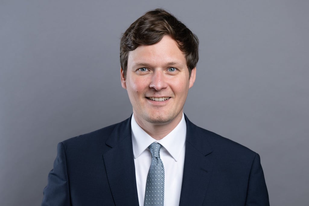 Kultusminister Conrad Clemens (CDU) dankt den Lehrern für ihre Arbeit anlässlich der Prüfungen an den Fachoberschulen. (Archivbild).