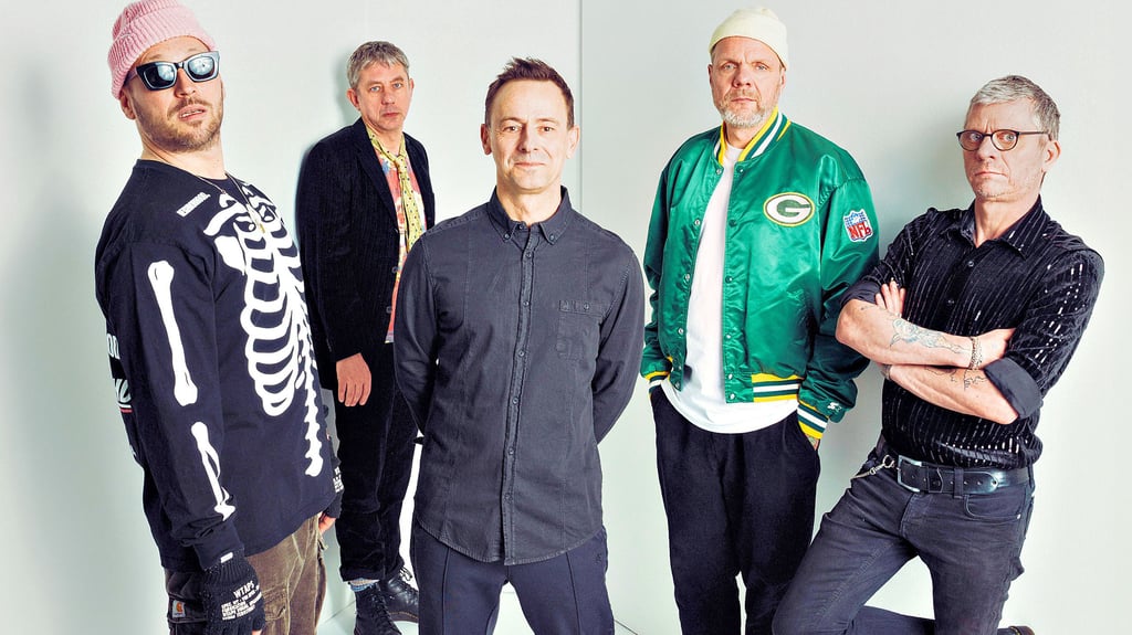 Die Beatsteaks Arnim Teutoburg-Weiß (v.l.), Thomas Götz, Peter Baumann, Torsten Scholz und Bernd Kurtzke spielen normalerweise vor tausenden Fans. Am Sonnabend rocken sie in Salzwedel das Autonome Zentrum mit 200 Besuchern.