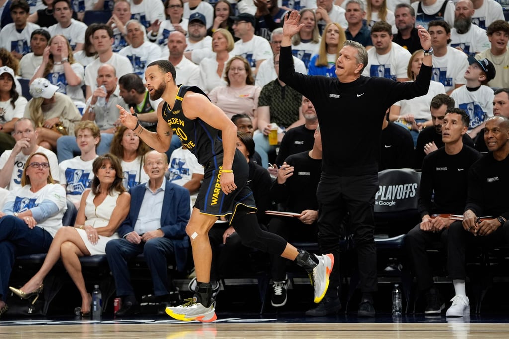 Stephen Curry hat sich in der Playoff-Serie gegen die Minnesota Timberwolves verletzt.