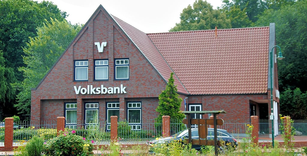 Bei der Volksbank, deren Geschäftsstelle sich am Beverhol befindet, stehen möglicherweise Änderungen bevor. Wird der Standort sogar ganz aufgegeben?
