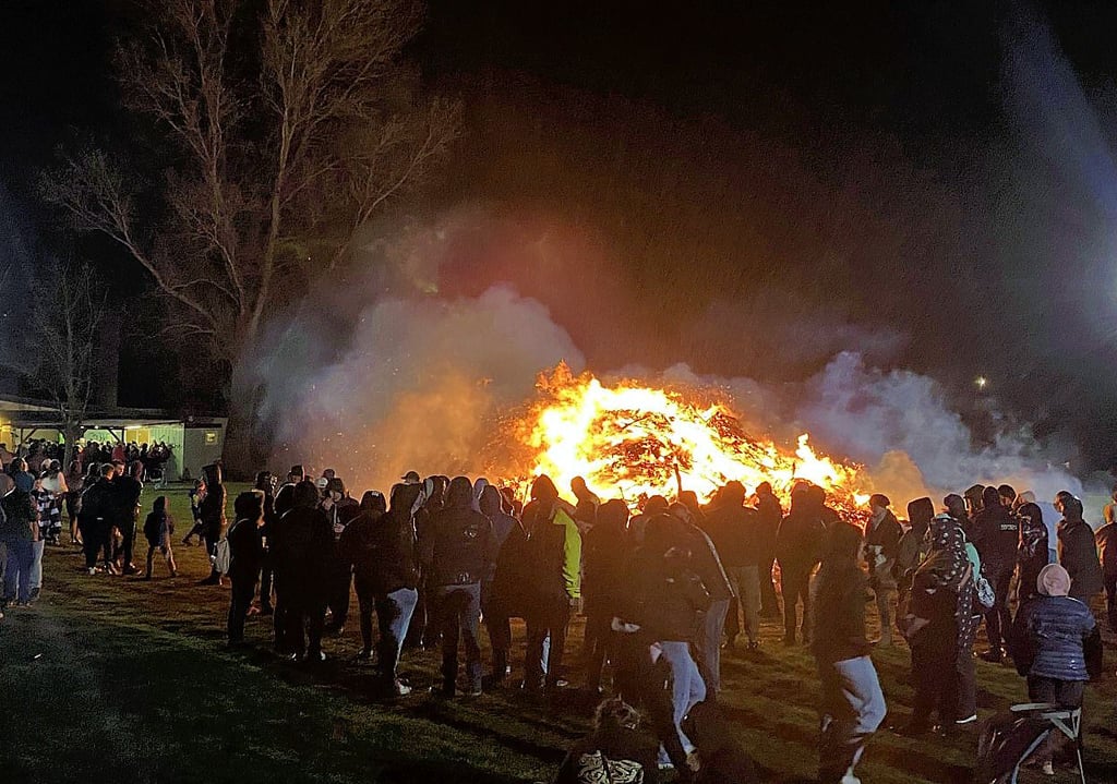 Das Osterfeuer in Könnern konnte doch stattfinden.