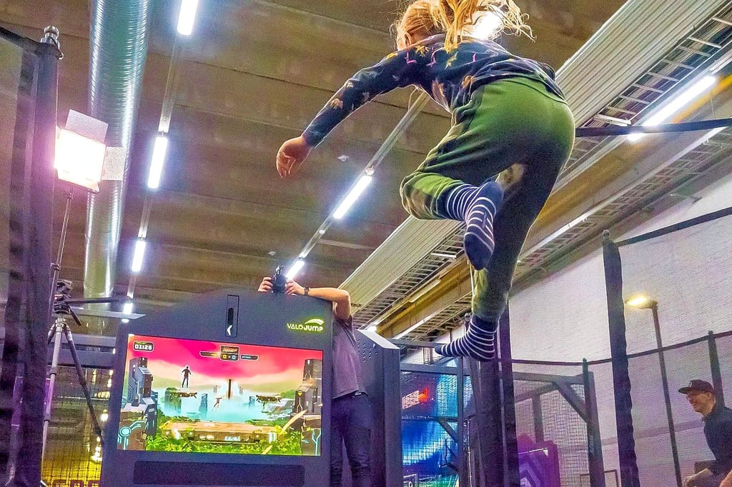 Ein solcher „Valo Jump“, also die Kombination aus Trampolin und Videospiel, das mittels Sensoren gesteuert wird, stellt sich der Naumburger Investor unter anderem für das Flemminger „Piraten-Paradies“ vor.