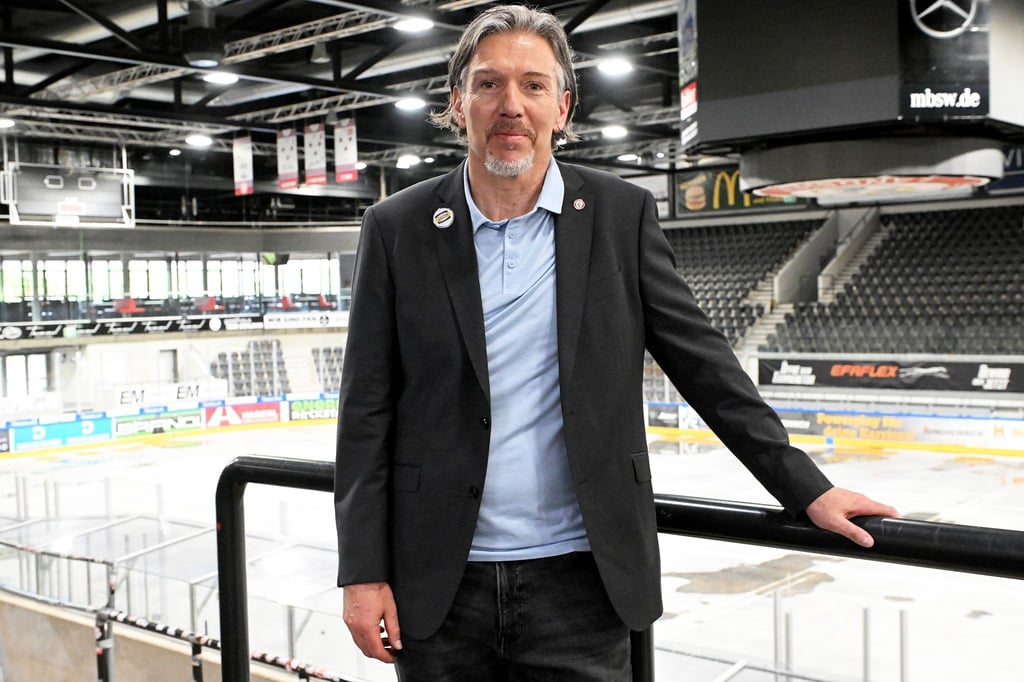 Uwe Krupp trainiert nun in der zweiten Liga.