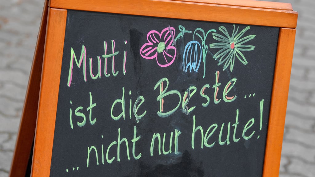 Jedes Jahr am zweiten Sonntag im Mai ist Muttertag. 2025 fällt der Muttertag auf den 11. Mai.