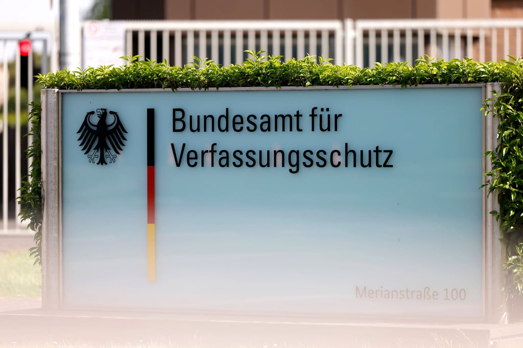 Dem Verfassungsschutz in Sachsen-Anhalt sind weder No Shelter noch Ghetto Justice Berlin bekannt.