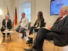 Im Dialog: Die erste Vorsitzende der Stadtverordnetenversammlung Gisela Bevier, Moderator Maik Reichel, die ehemalige Weißenfelser Schülerin  Mariam Ghebregergis und Lothar Tautz, Moderator am Weißenfelser Runden Tisch (von links).
