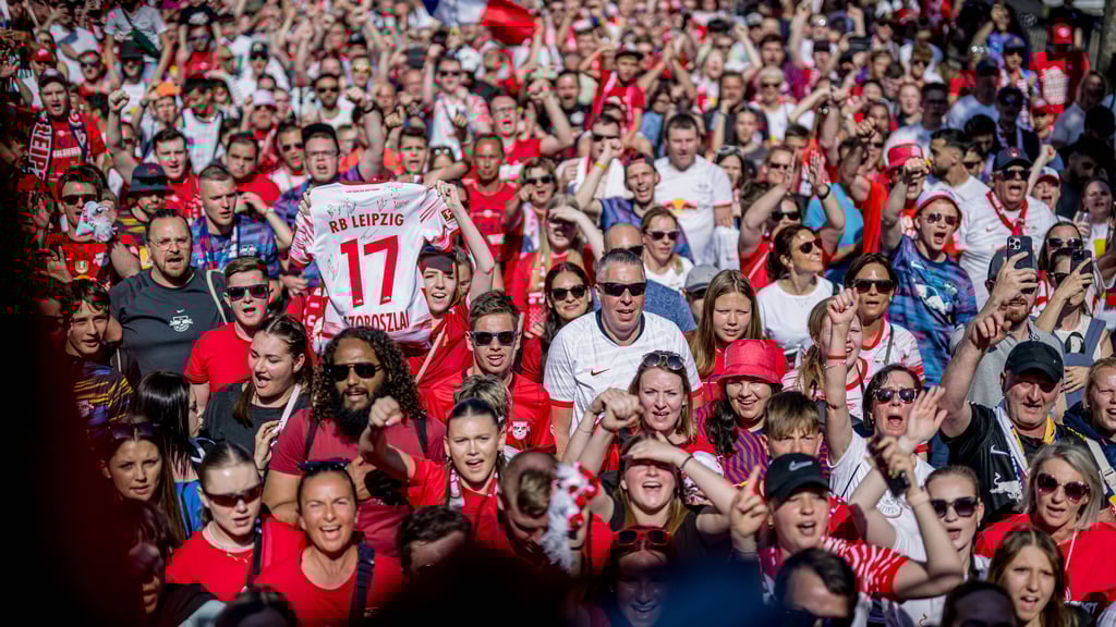 „RB ist vor allem eine Gefahr für den Fußball und seine Kultur”, findet 11-Freunde-Chef Köster.