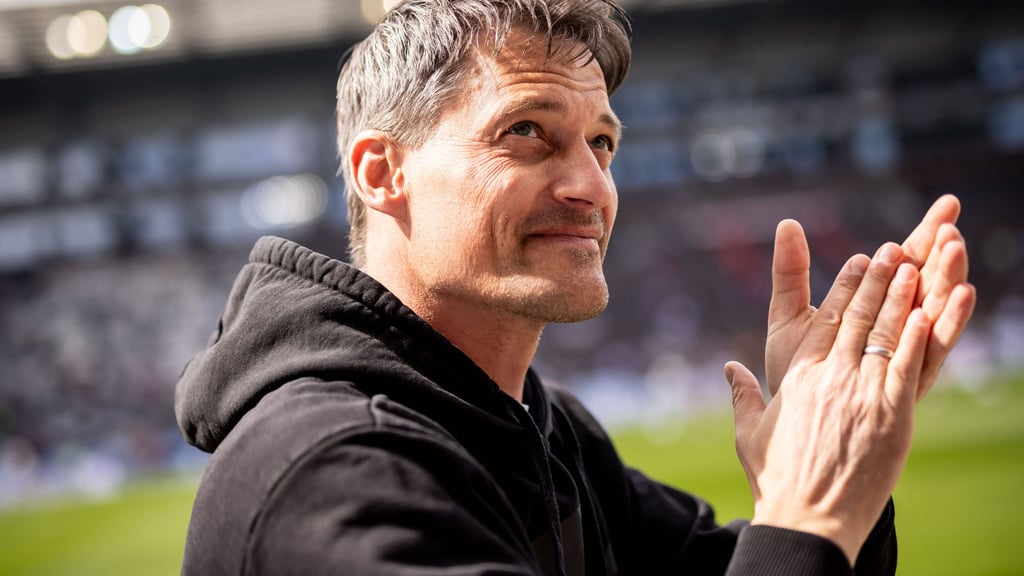 Alexander Blessin schmunzelt über Gerüchte.