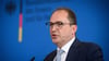 Bundesinnenminister Alexander Dobrindt (CSU) hatte schon vor seinem Amtsantritt Verschärfungen in der Migrationspolitik angekündigt.