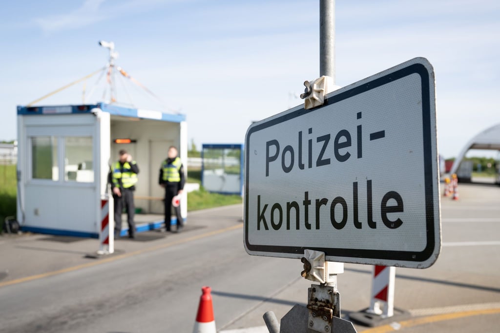 An den Grenzen zu Tschechien und Polen hat die Bundespolizei die Kontrollen ausgeweitet.