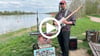 Der Magdeburger Jonathan Körntgen, bekannt als Körniklang, mit seinem mobilen Musikwagen. 