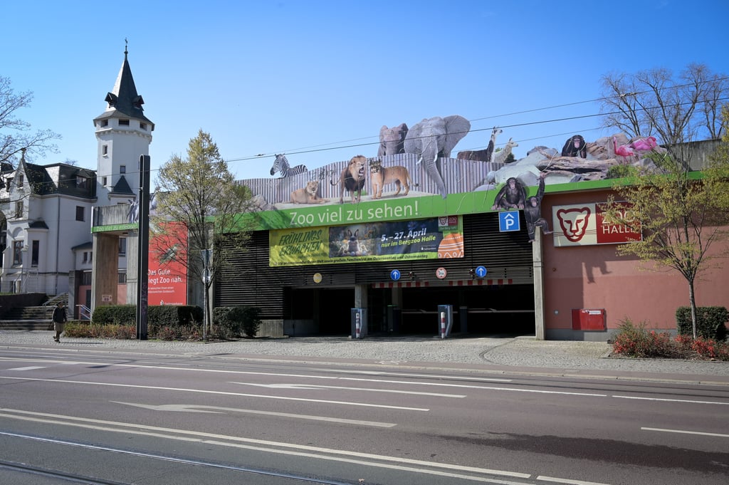 Blick auf den Bergzoo in Halle