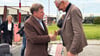 Der neue Außenminister Wadephul (l.) wurde an der Grenze vom deutschen Botschafter in der Ukraine, Martin Jäger, begrüßt.