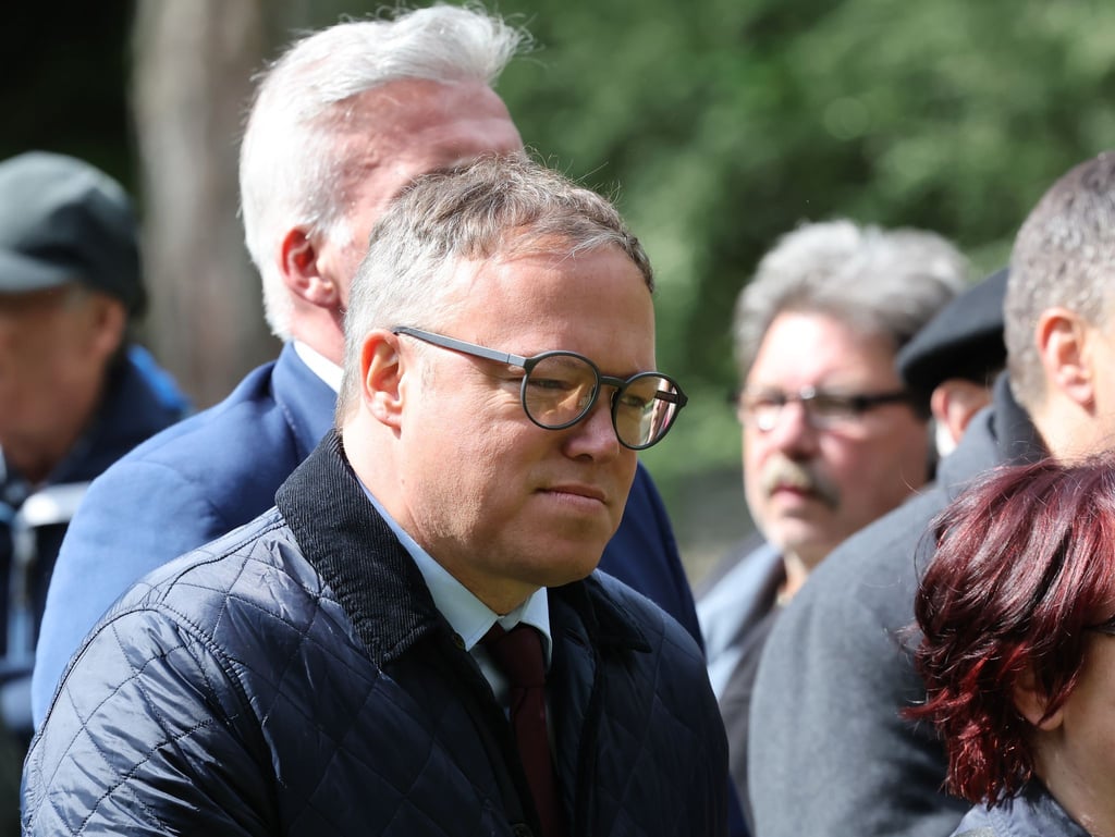 Thüringens Ministerpräsident Mario Voigt (CDU) hielt am 80. Jahrestag der Befreiung vom Nationalsozialismus eine Rede.