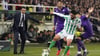 Intensives Duell: Betis-Spielmacher Isco behauptet den Ball.