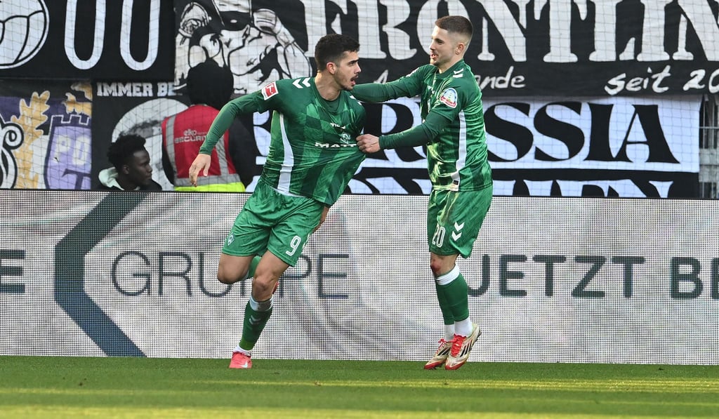 Ein seltenes Bild! Andre Silva jubelt nach einem Treffer für Werder.