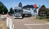 Ungesicherter Schulweg an der Thälmannstraße in Möser. 