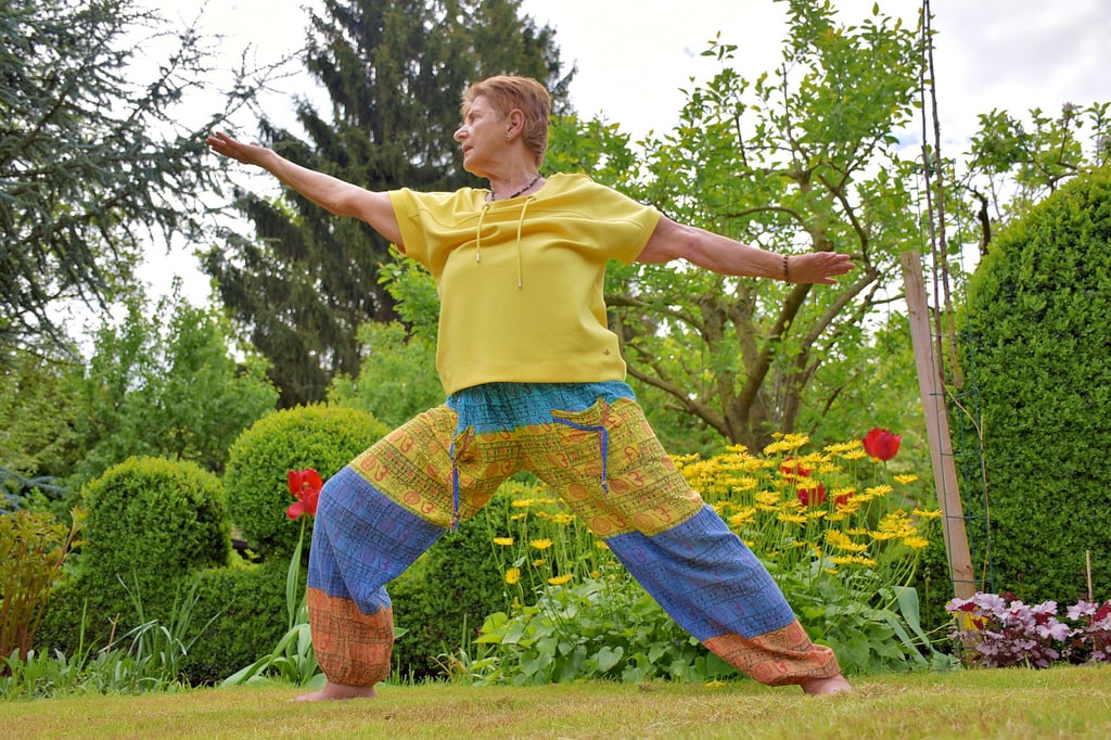 Eleona Patzer aus Tröglitz bringt mit Yoga-Techniken Körper, Geist und Seele ins Gleichgewicht.