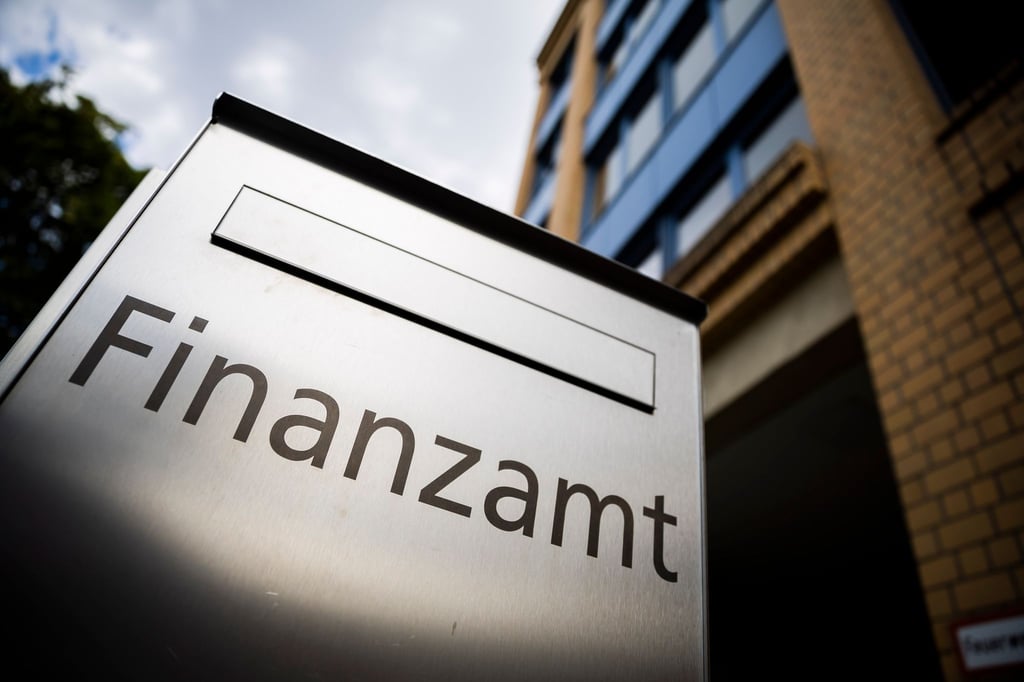 Wegen einer technischen Störung sind zahlreiche Finanzämter im Norden Deutschlands - darunter auch in Sachsen-Anhalt - derzeit nicht erreichbar. (Symbolbild)