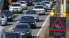 Die A14 ist bei Könnern in Richtung Magdeburg gesperrt. Es hat sich ein Stau gebildet.