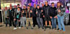 „Biker zeigen Herz für Kinder“ haben zum Benefizkonzert geladen – hier der Verein und die Musiker.