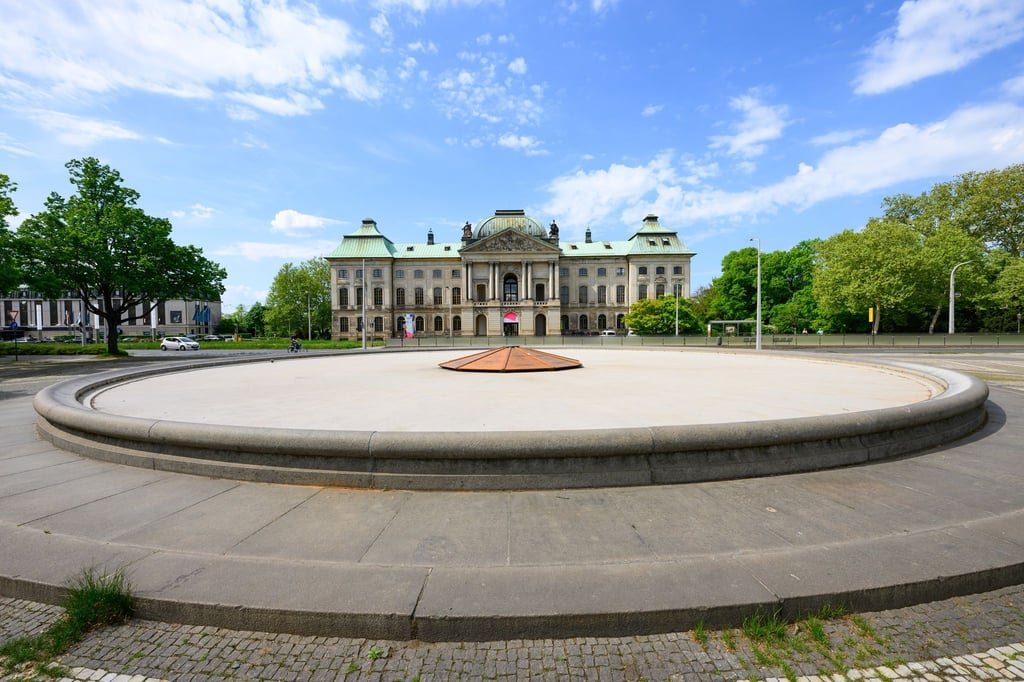 Die Linken wehren sich gegen eine Trockenlegung von Brunnen aus Spargründen. (Archivbild)