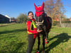 Mit ihrem französisches Warmblut Paule Panther hat Juliane Kolbe einen berittenen Sanitätsienst gegründet. Ist das der Grund für die Attacken?