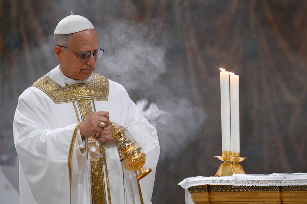 Am Morgen nach seiner Wahl zelebrierte der neue Papst eine Messe in der Sixtinischen Kapelle.