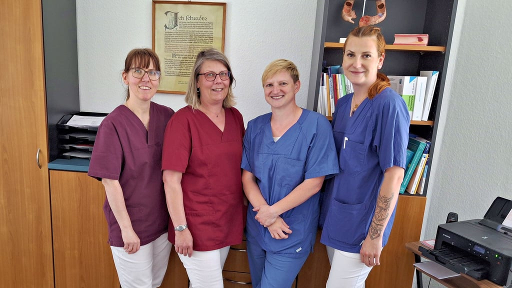 Rowena Eidner (Zweite von rechts) mit ihrem Team Katrin Müller (v.l.), Claudia Wernecke und Michelle Krompholz.