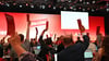 Die Linke beschließt offiziell eine Mandatszeitbegrenzung auf drei Wahlperioden im Bundestag.