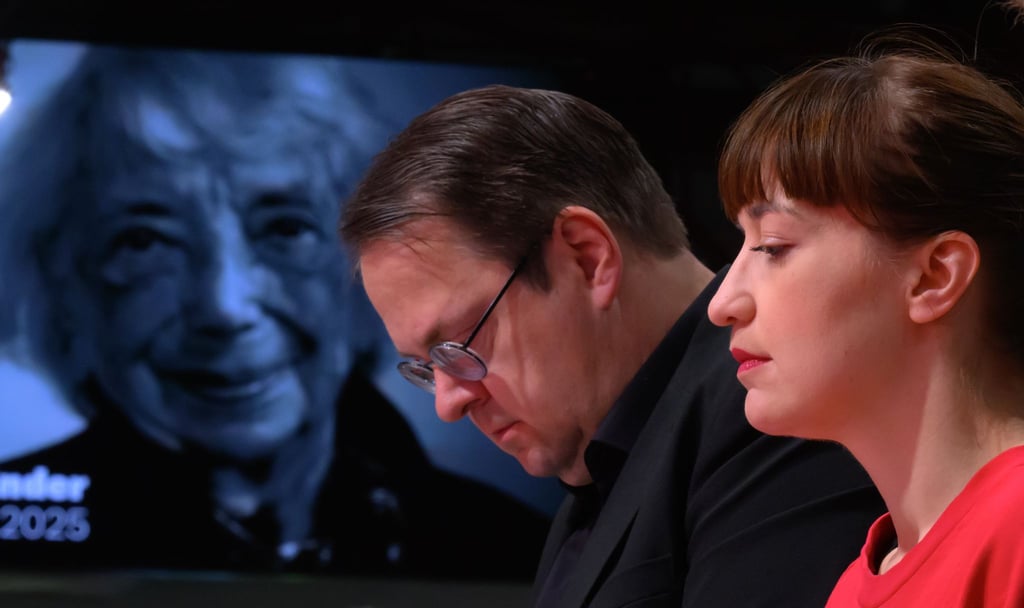 Der Linken-Parteitag würdigte Margot Friedländer mit einem Schweigemoment.