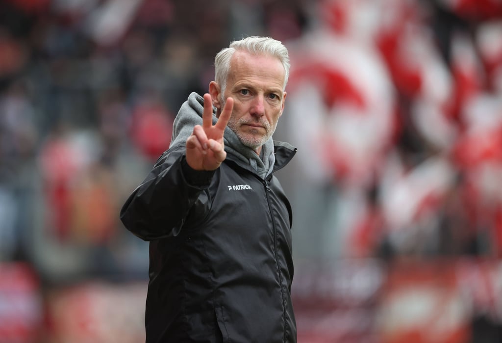 HFC-Trainer Mark Zimmermann und sein Team brauchen zum Wiederaufstieg in die dritte Liga ein Fußballwunder. In der Regionalliga Nordost ist Lok Leipzig kurz vor Saisonende kaum noch einzuholen.