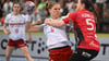 Josefine Hanfland (r) und die Bundesliga-Handballerinnen des Thüringer HC hatten im ersten Playoff-Halbfinalspiel keine Chance gegen die HB Ludwigsburg um die überragende Xenia Smits.