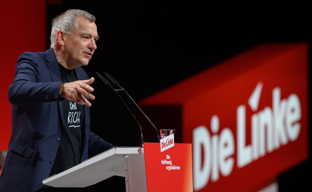 Jan van Aken teilt gegen Bundeskanzler und CDU-Chef Friedrich Merz heftig aus.