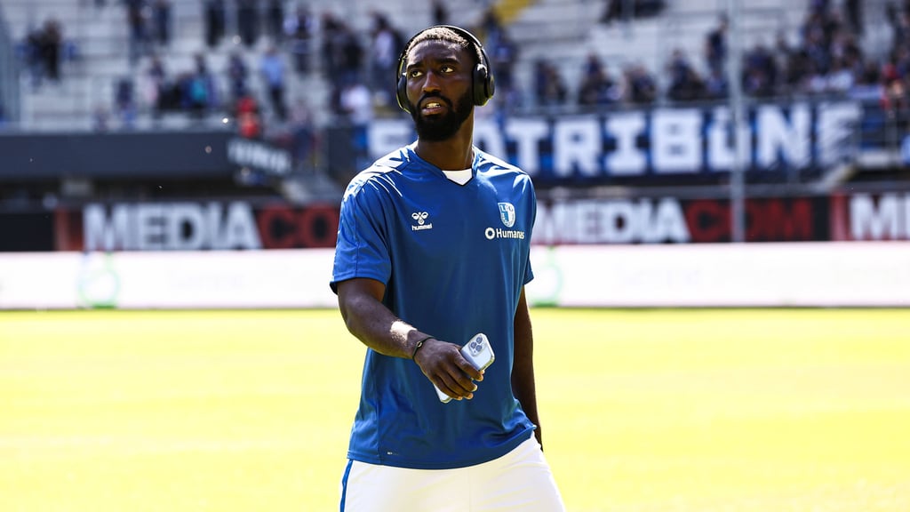 Patric Pfeiffer gehört dem FC Augsburg, ist aktuell an den 1. FC Magdeburg verliehen und soll beim 1. FC Kaiserslautern hoch im Kurs stehen. Was plant der Spieler für die Zukunft?