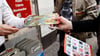 Ziel der Aktion ist es, den stationären Buchhandel gegenüber der Online-Konkurrenz zu stärken. (Archivbild)