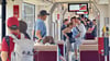 Tausende Hallenser nutzten am Freitag die Gelegenheit, die neue Straßenbahn der Havag von innen zu erleben – und füllten Tina bis in den letzten Winkel.