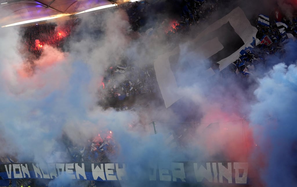 Schon vor dem Spiel sorgten die HSV-Fans für Festtagsstimmung im Volkspark.