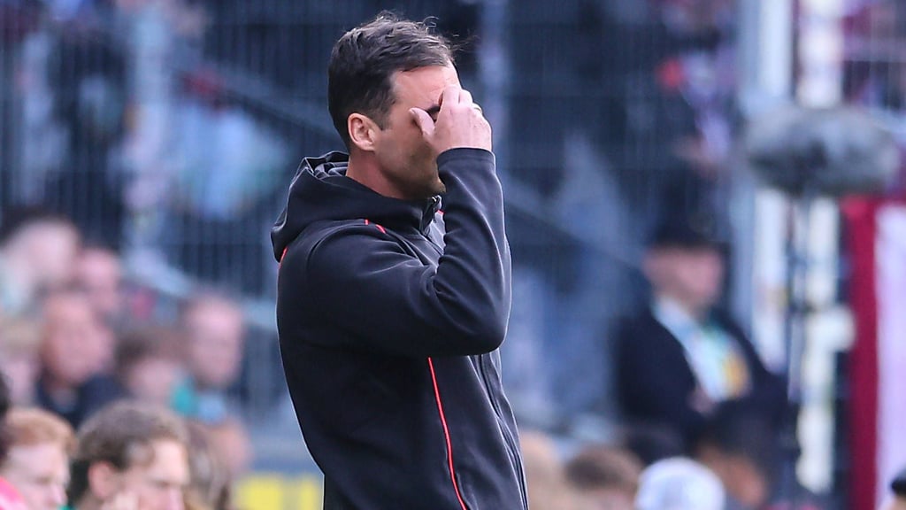 RB-Trainer Zsolt Löw nach dem 0:0 in Bremen konsterniert