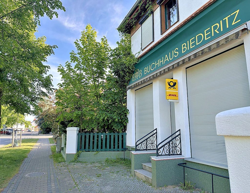 Kurzes Vergnügen: Die erst vor Kurzem zur Poststation umfunktionierte Buchhandlung ist nach nur einem Monat wieder geschlossen.